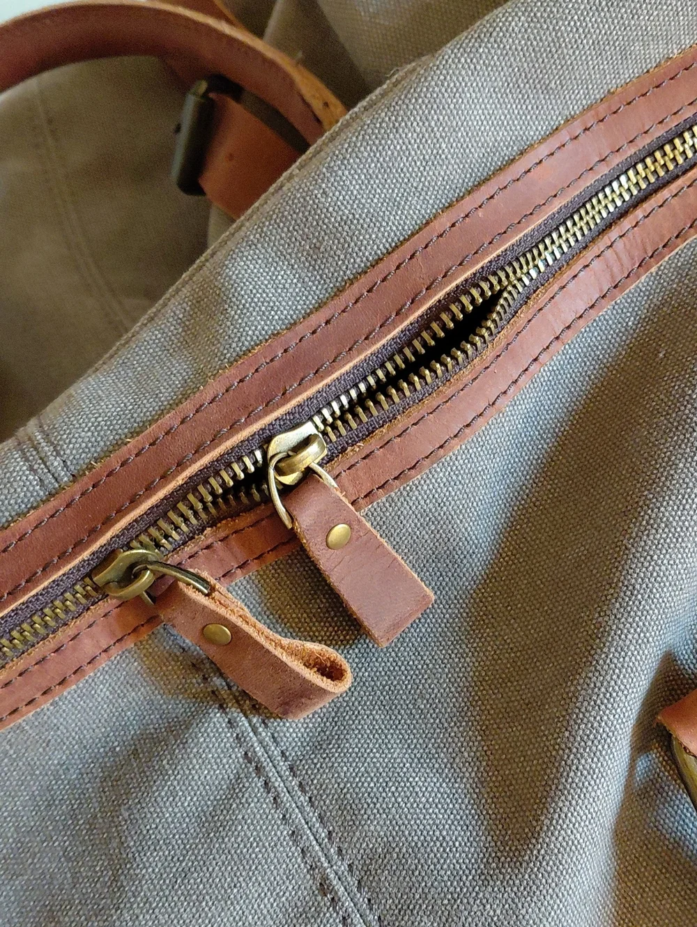 S-Zone Canvas & Leather Weekender Bag/Luggage